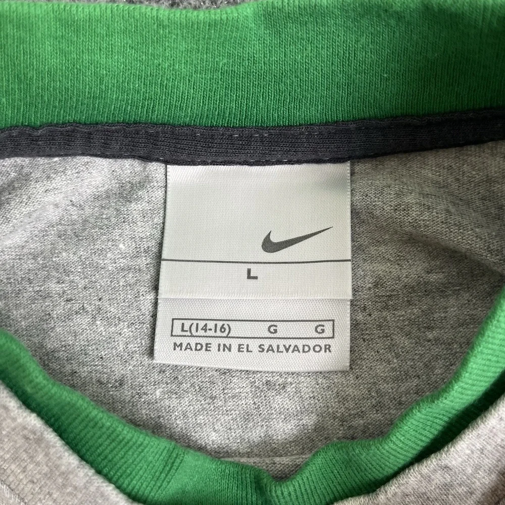 VTG Nike Youth L (14-16) 